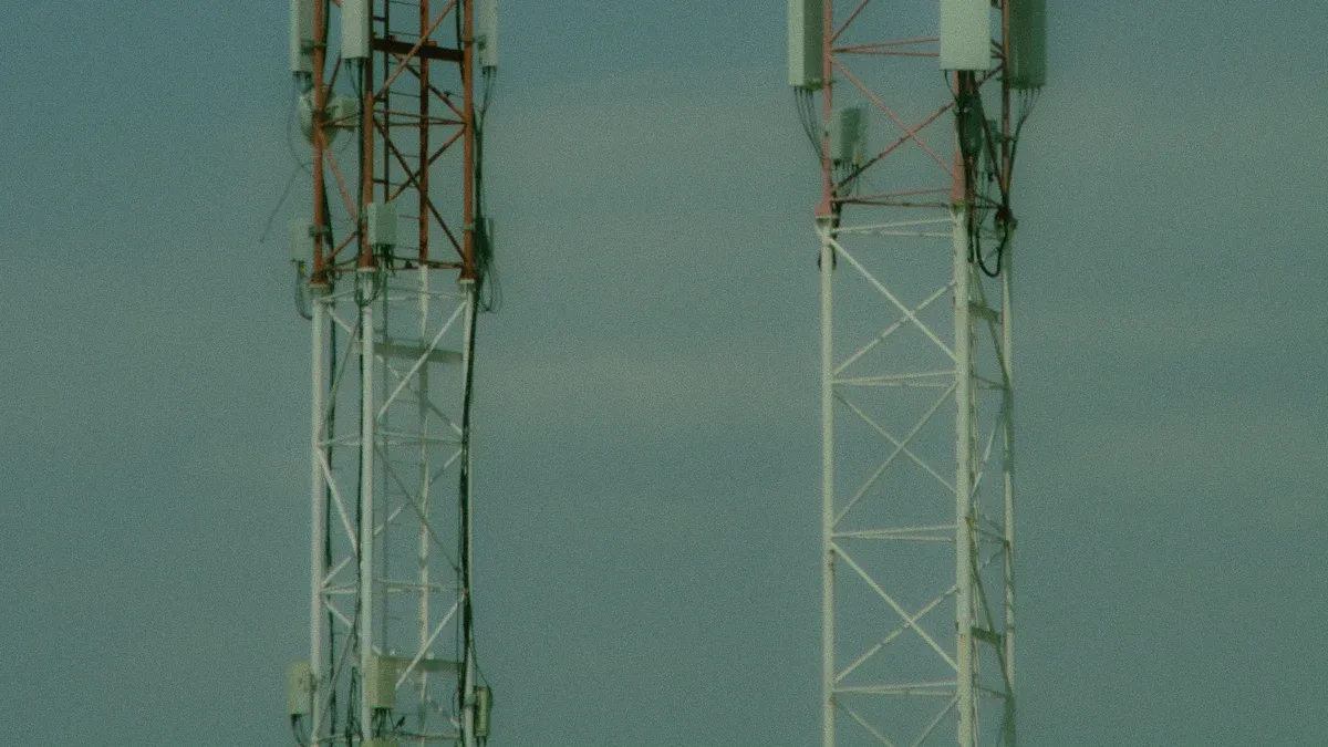 Comparing MVNO vs MVNE